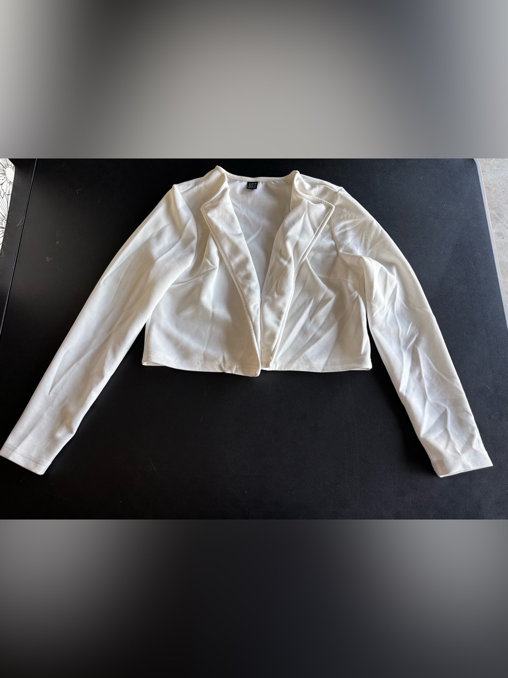 SHEIN White Cropped Open-Front Blazer